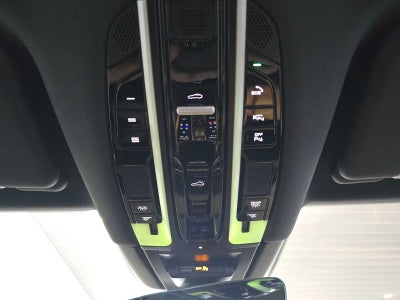 2022 Porsche Cayenne Platinum Edition