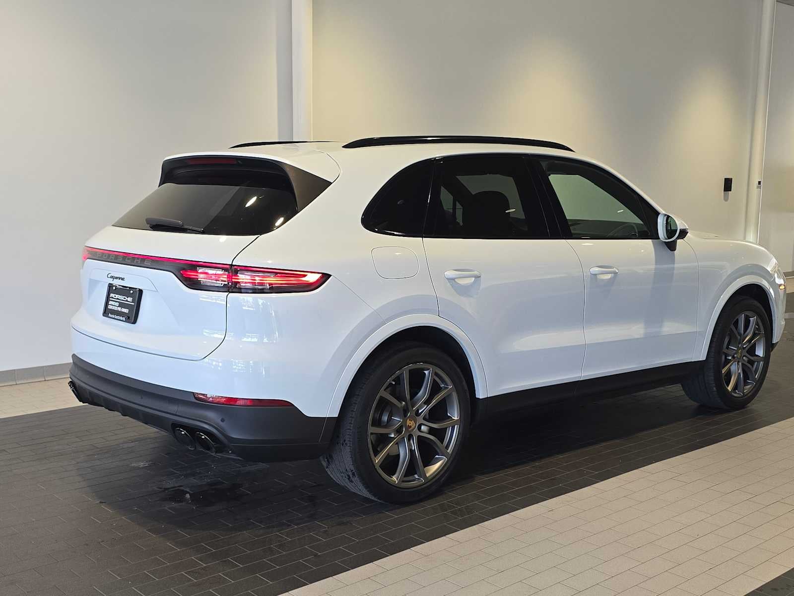 2022 Porsche Cayenne Platinum Edition