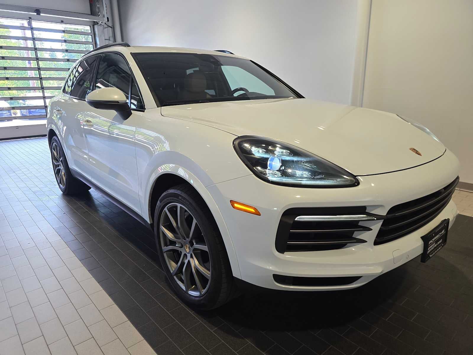 2022 Porsche Cayenne Platinum Edition