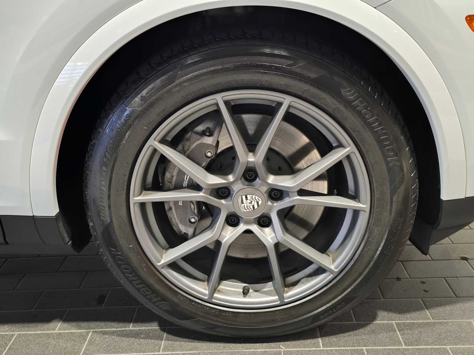 2024 Porsche Cayenne Base