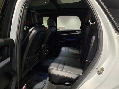 2024 Porsche Cayenne Base