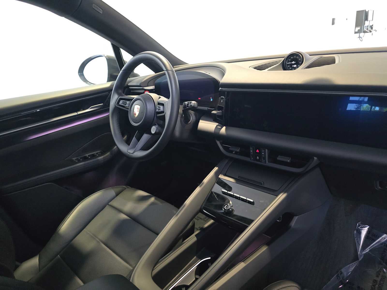 2025 Porsche Macan Electric 4