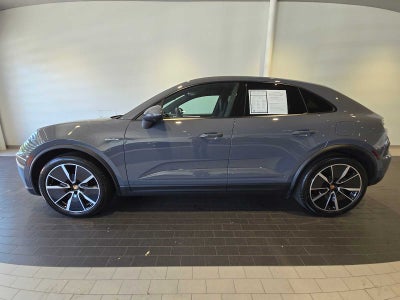 2025 Porsche Macan Electric 4