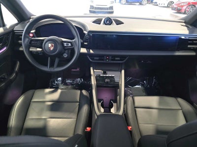 2025 Porsche Macan Electric 4