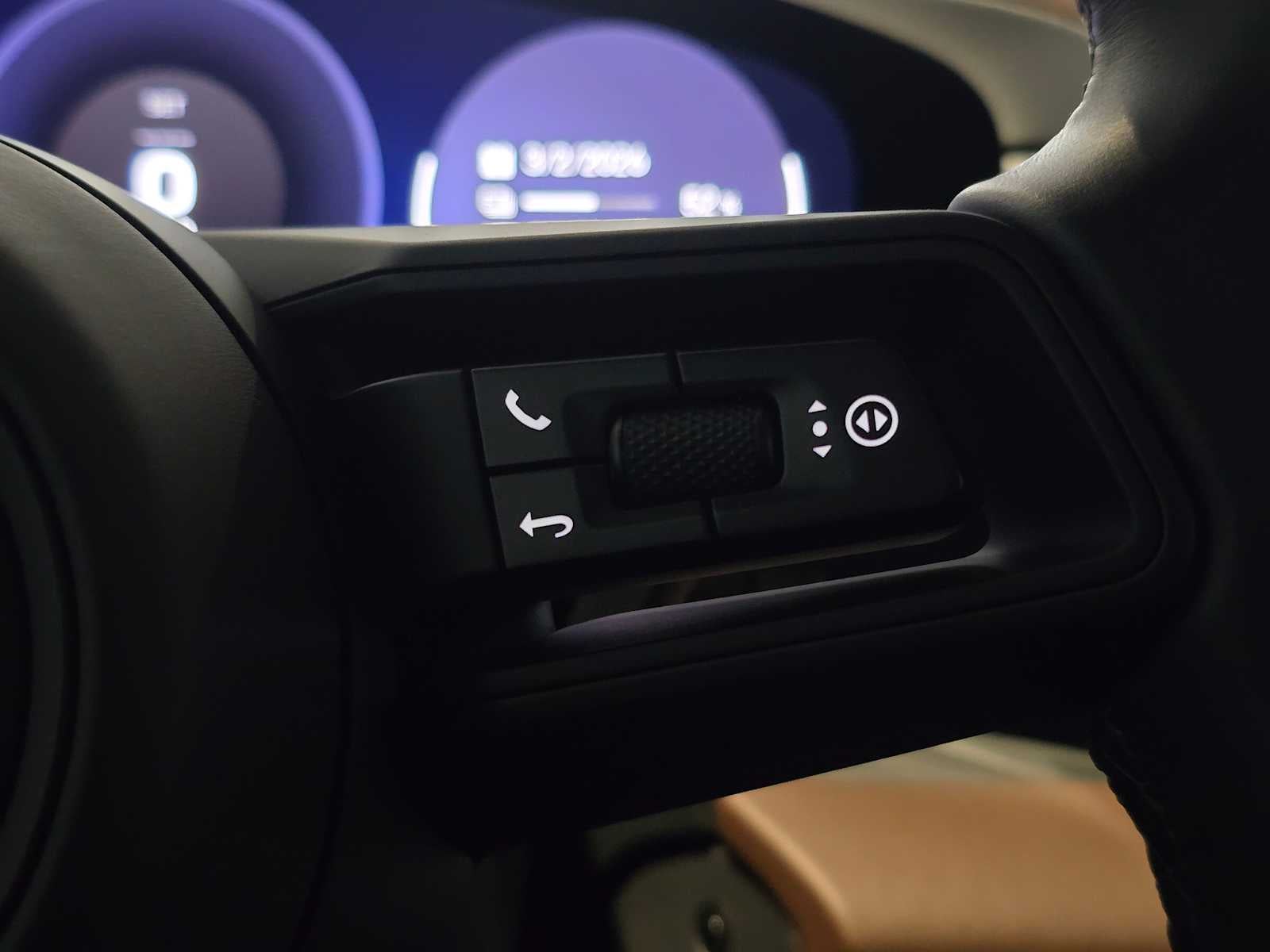 2024 Porsche Macan Electric 4