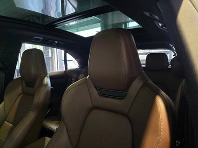 2024 Porsche Macan Electric 4