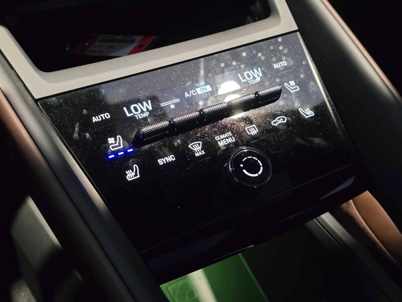 2024 Porsche Macan Electric 4