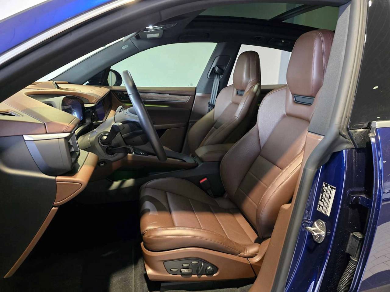 2024 Porsche Macan Electric 4