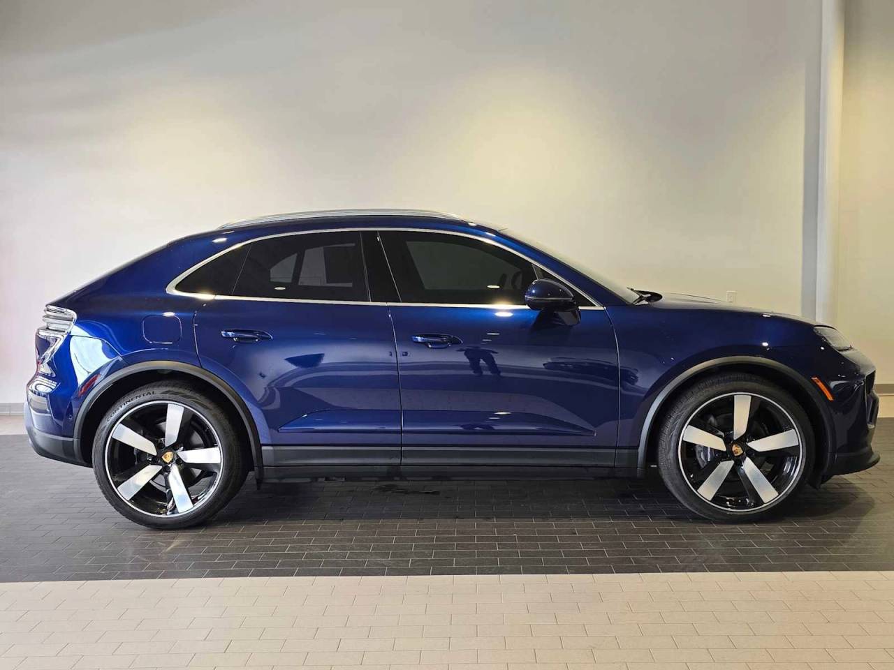 2024 Porsche Macan Electric 4