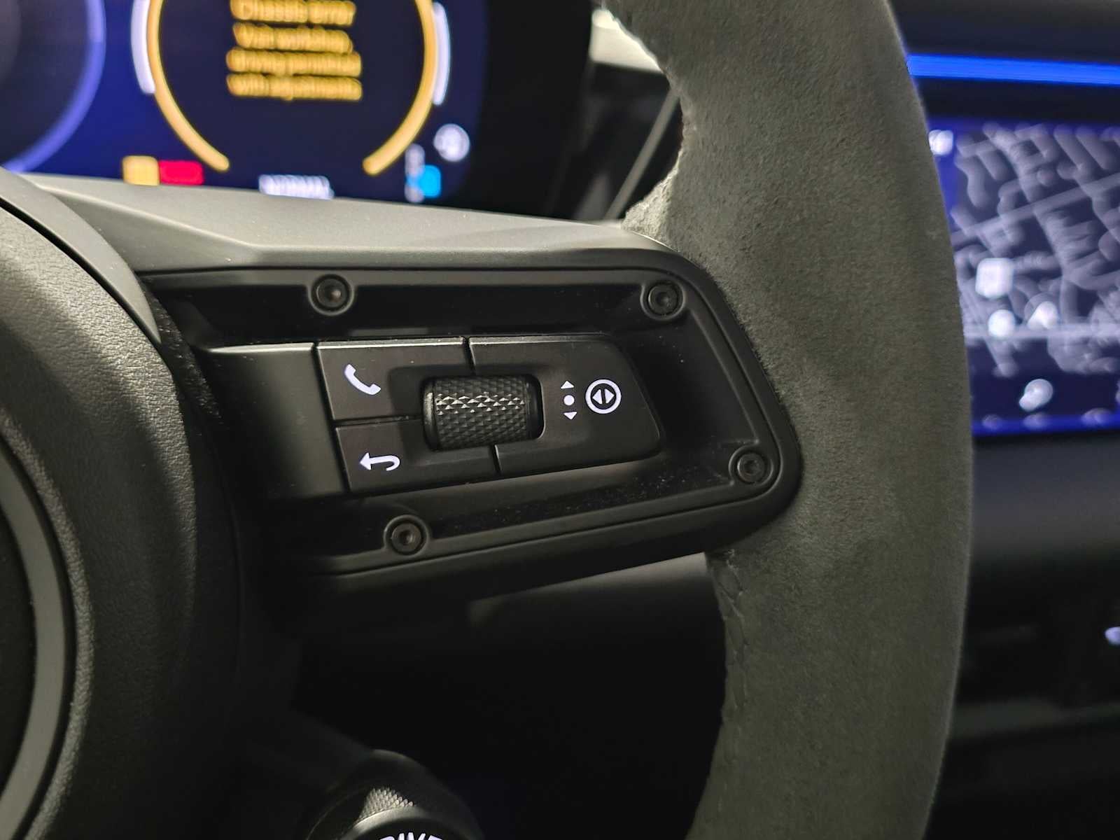 2024 Porsche Macan Electric 4