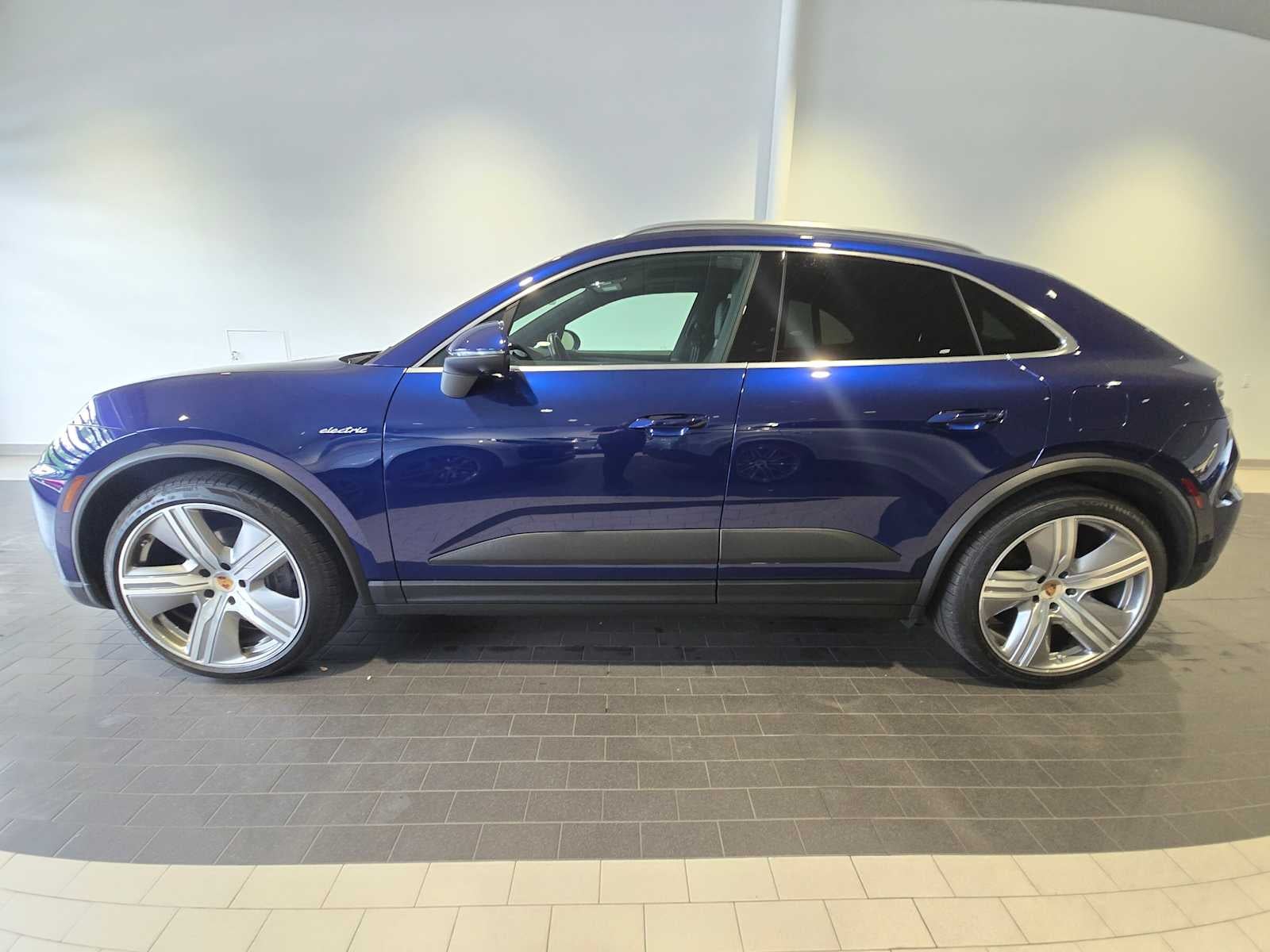 2024 Porsche Macan Electric 4