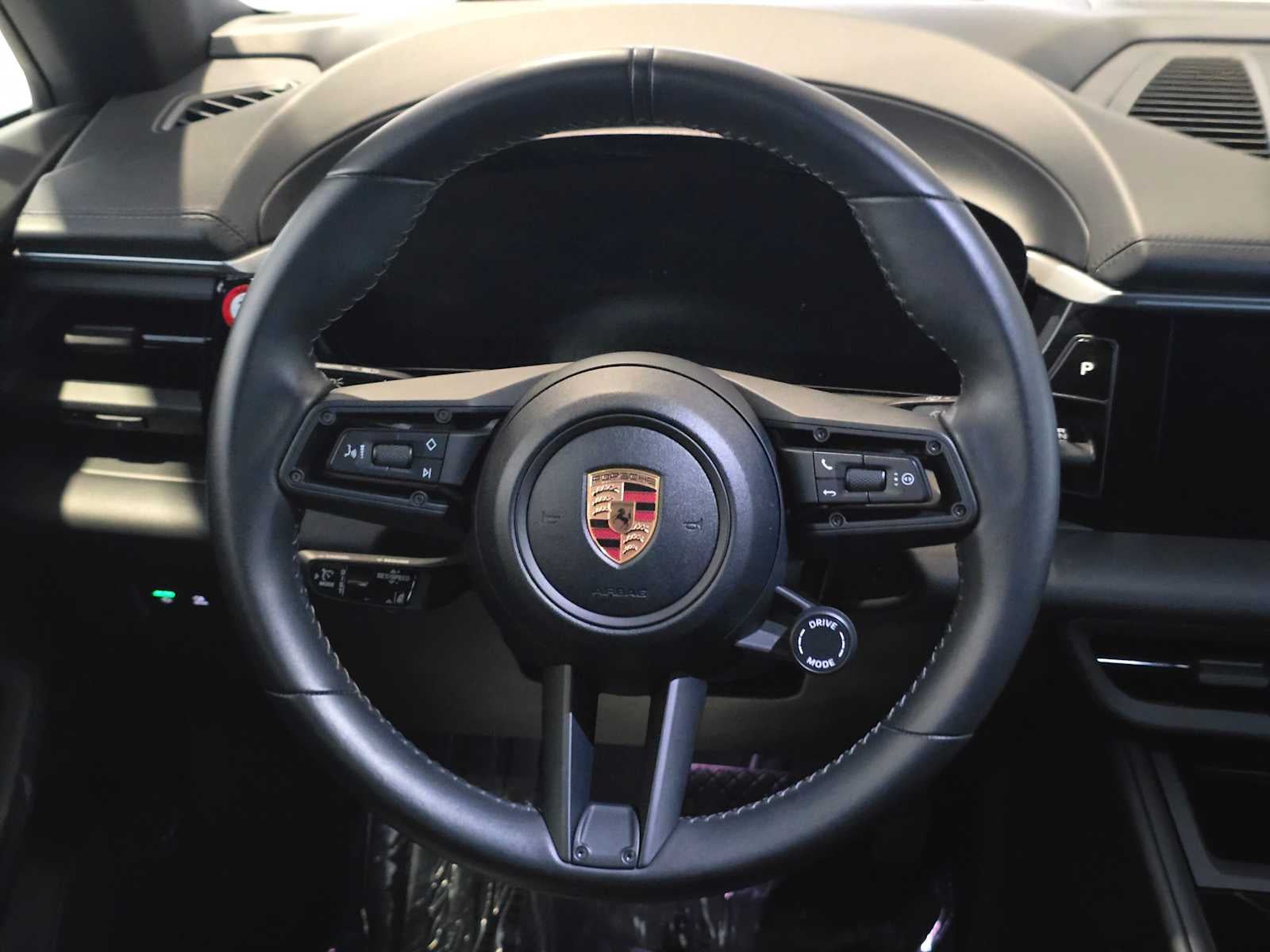 2024 Porsche Macan Electric 4