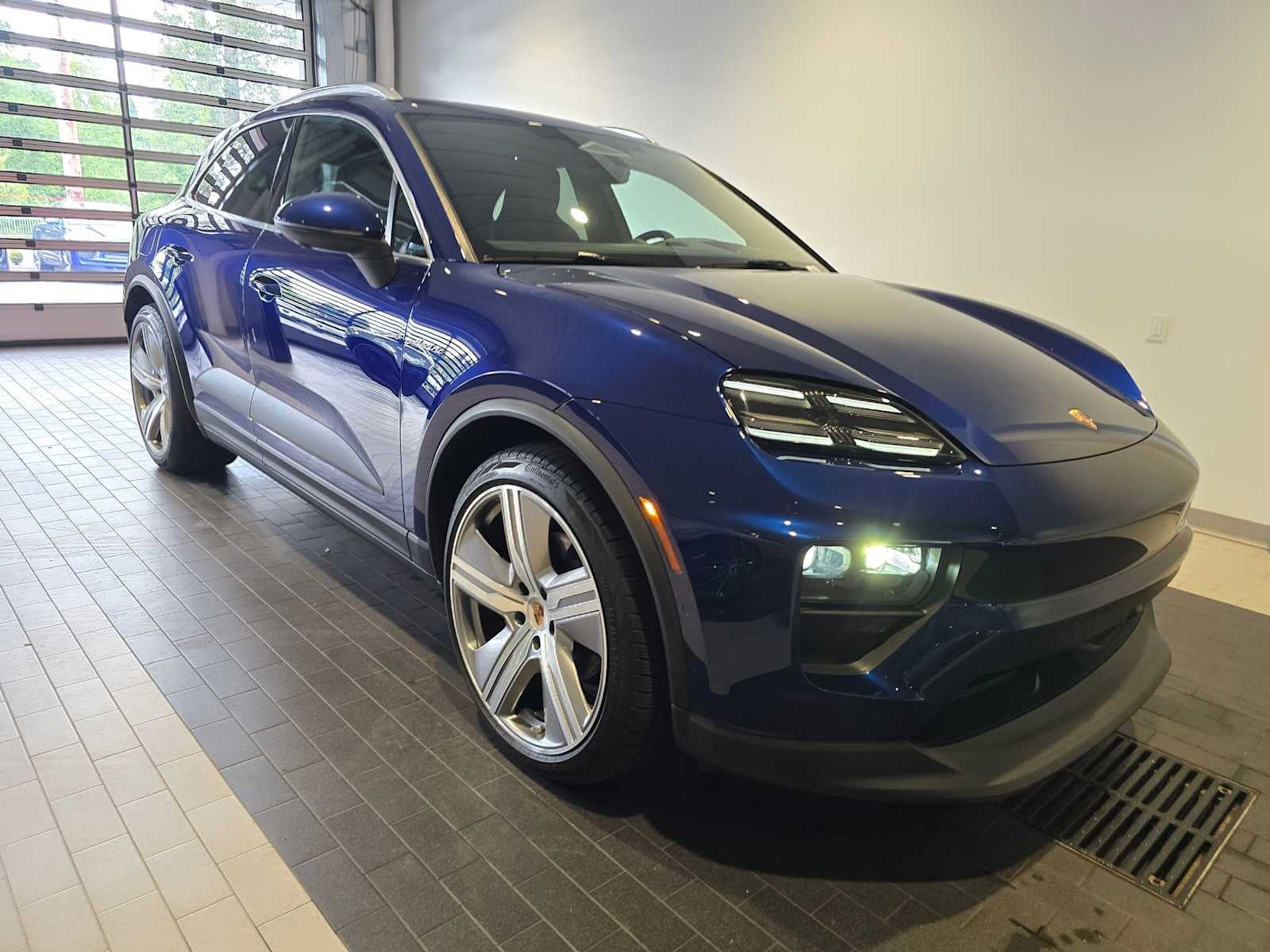 2024 Porsche Macan Electric 4