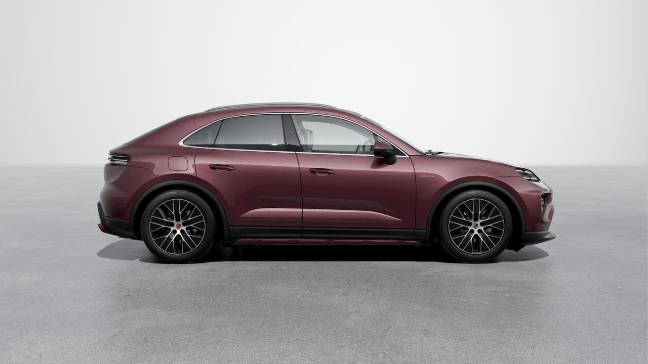2025 Porsche Macan Electric 4
