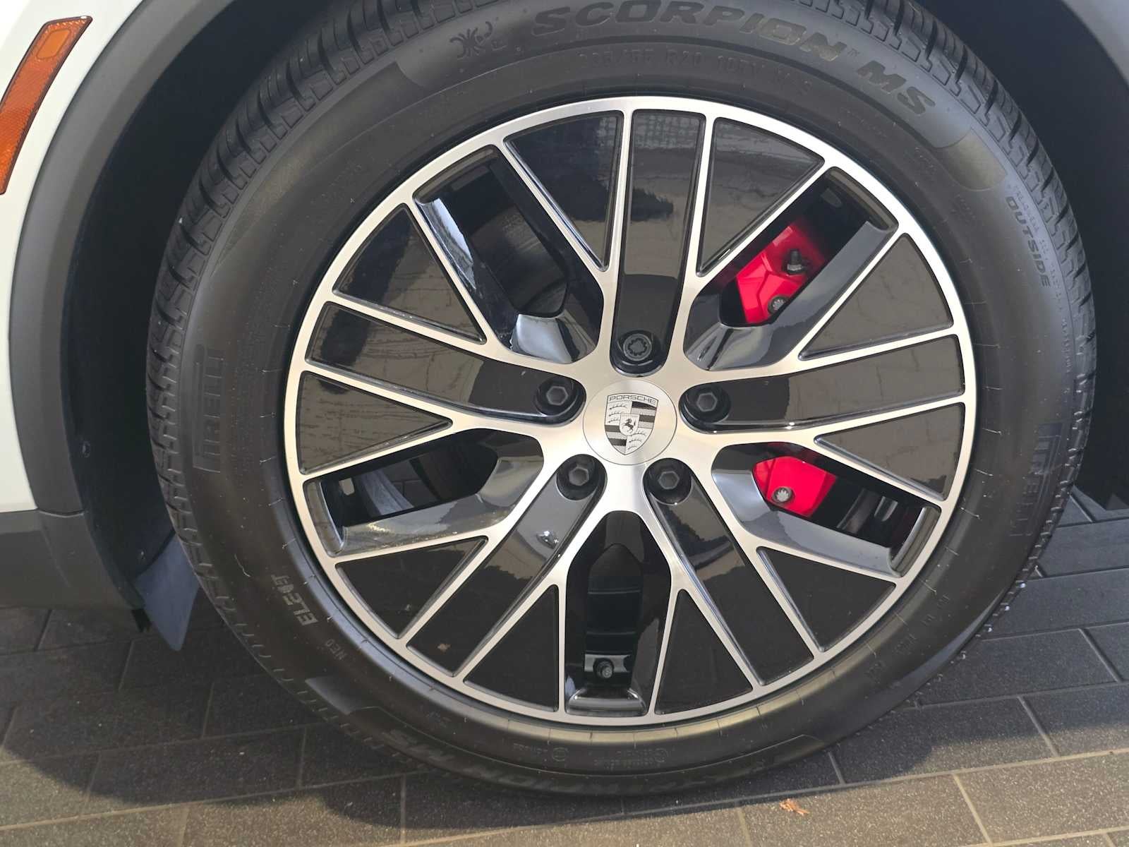 2025 Porsche Macan Electric 4S