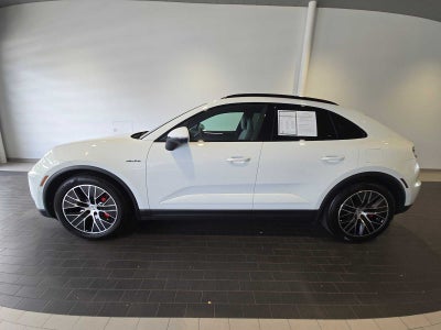 2025 Porsche Macan Electric 4S