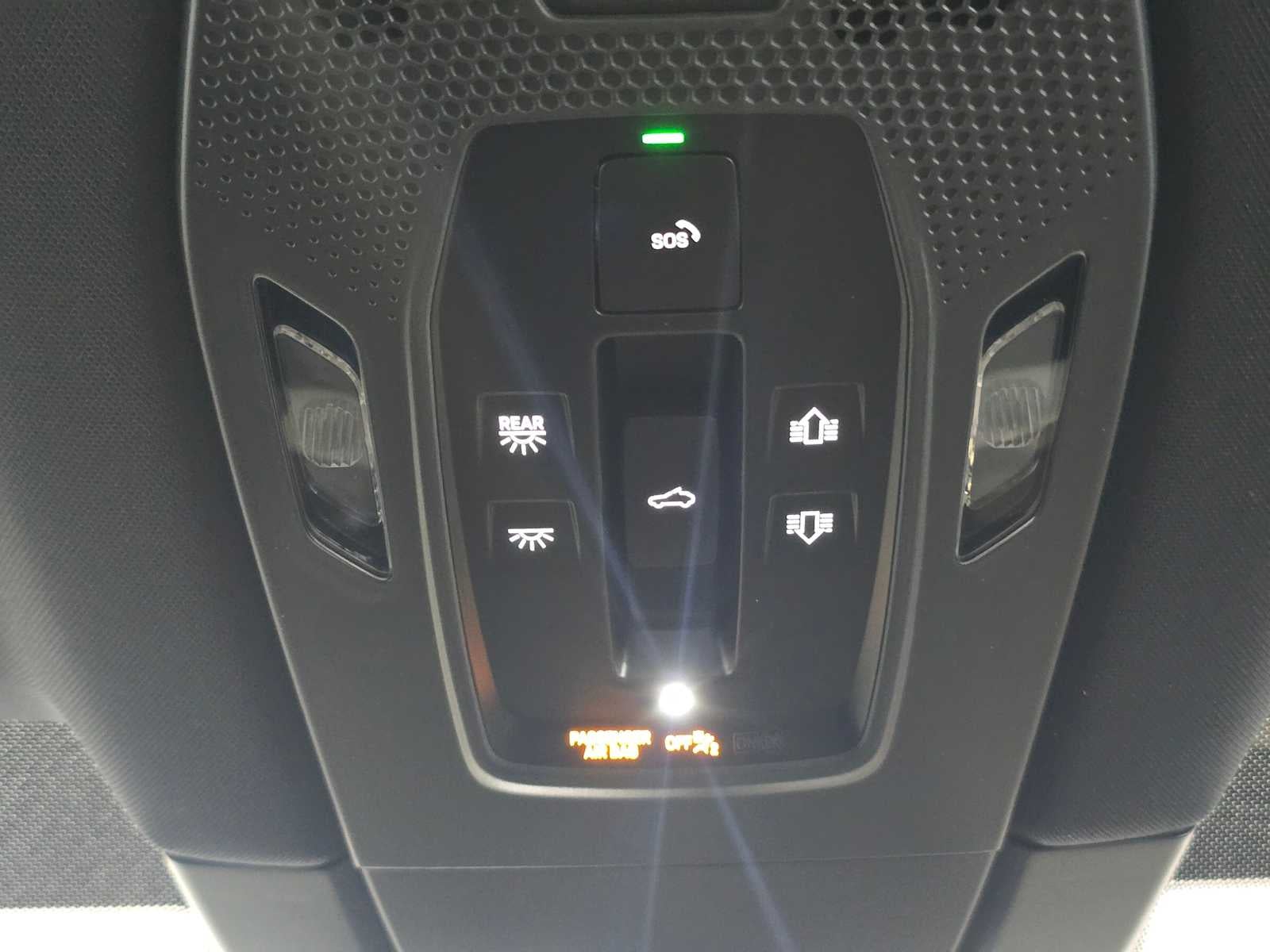 2025 Porsche Macan Electric 4S