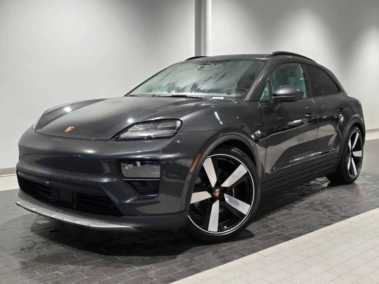2025 Porsche Macan Macan 4S Electric