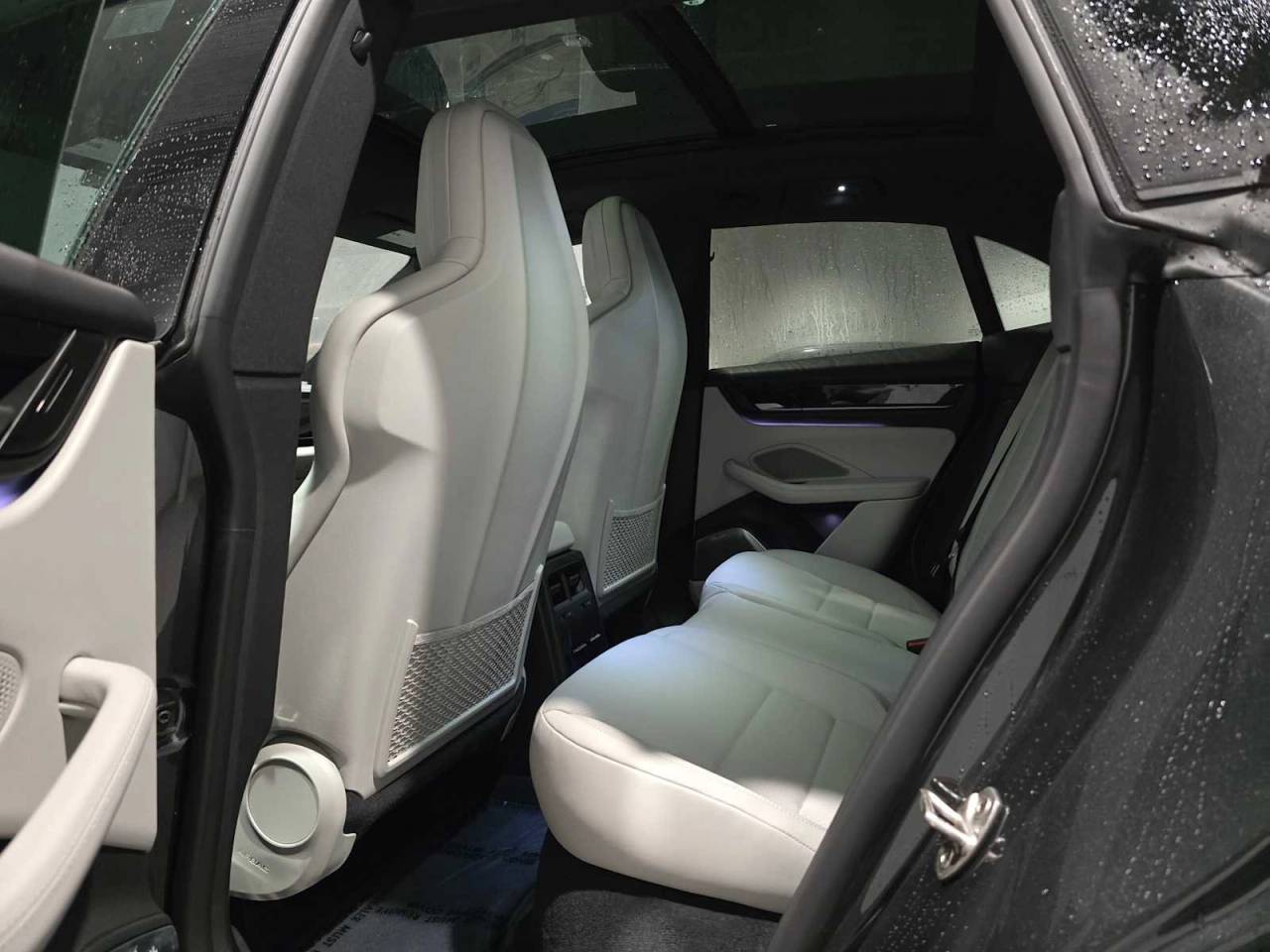 2025 Porsche Macan Macan 4S Electric