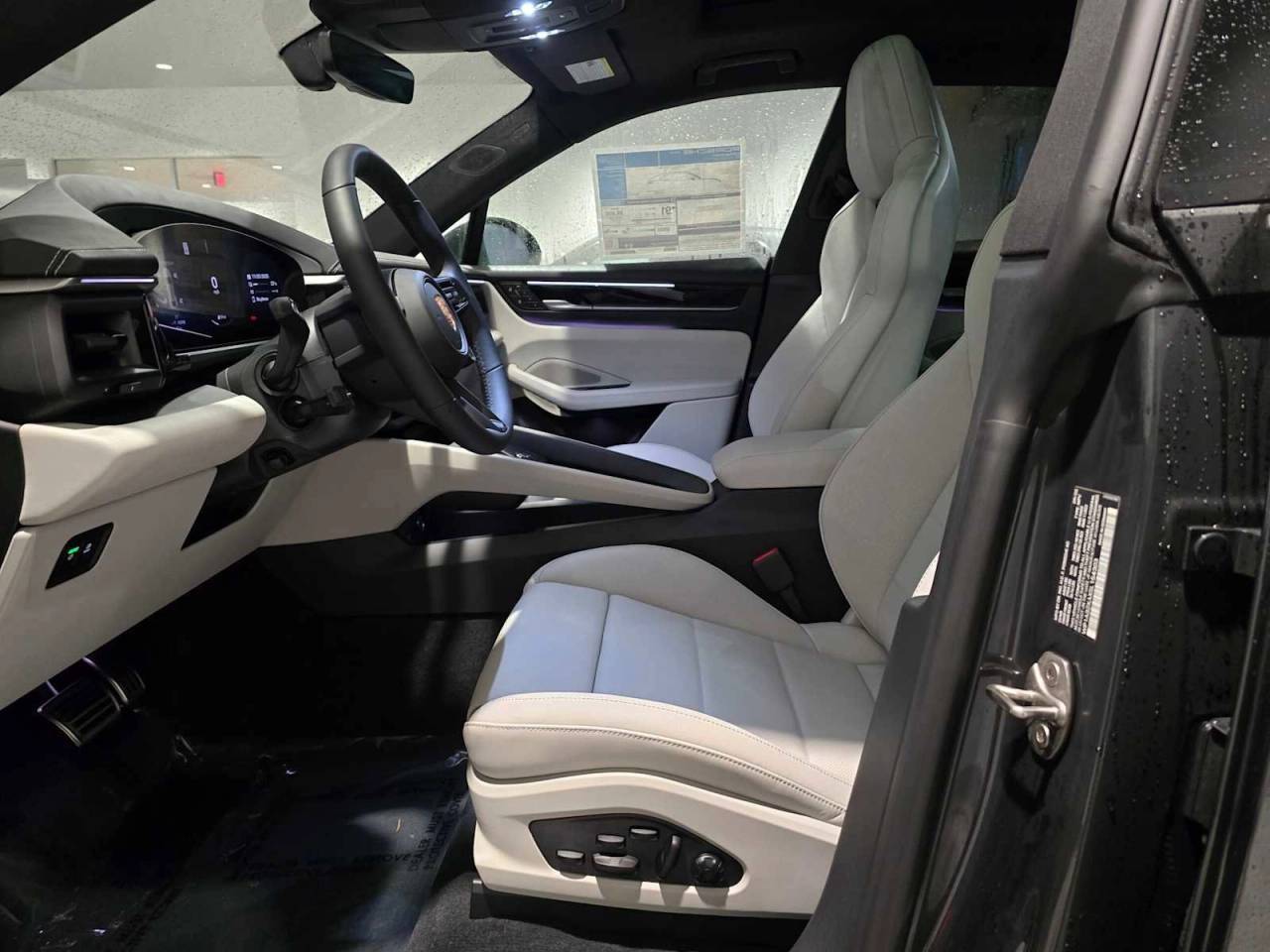 2025 Porsche Macan Macan 4S Electric
