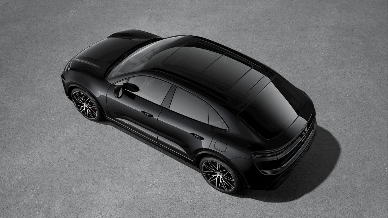 2025 Porsche Macan Macan Turbo Electric