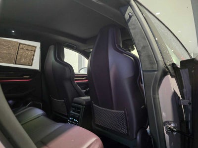 2024 Porsche Macan Electric Turbo