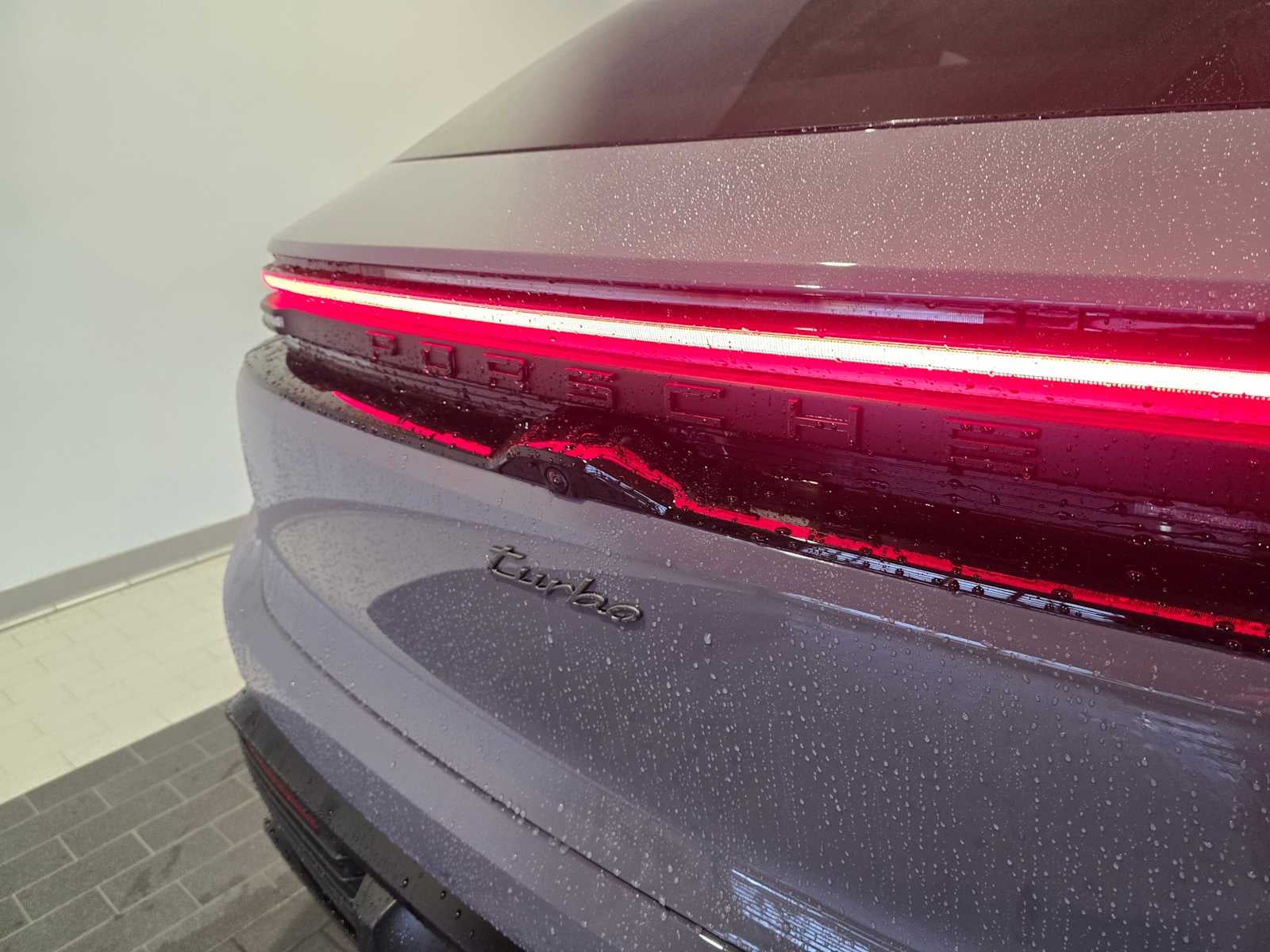 2024 Porsche Macan Electric Turbo