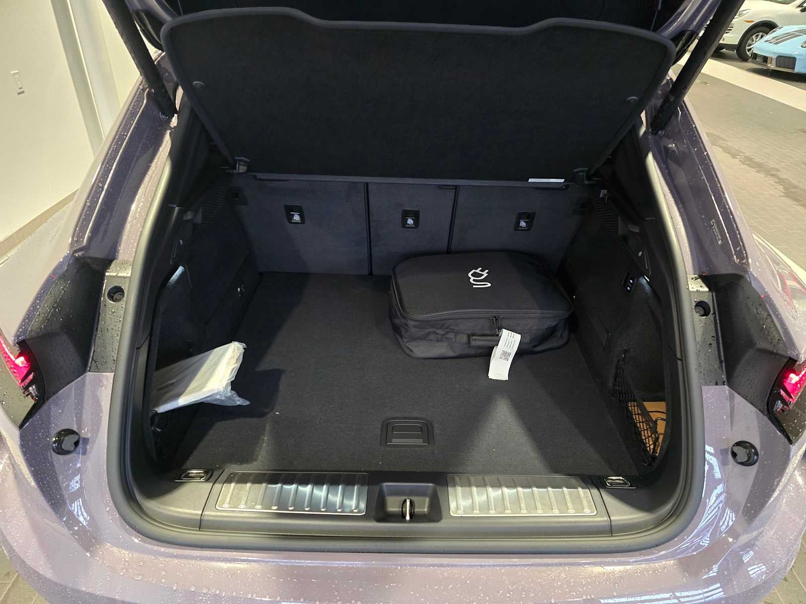 2024 Porsche Macan Electric Turbo