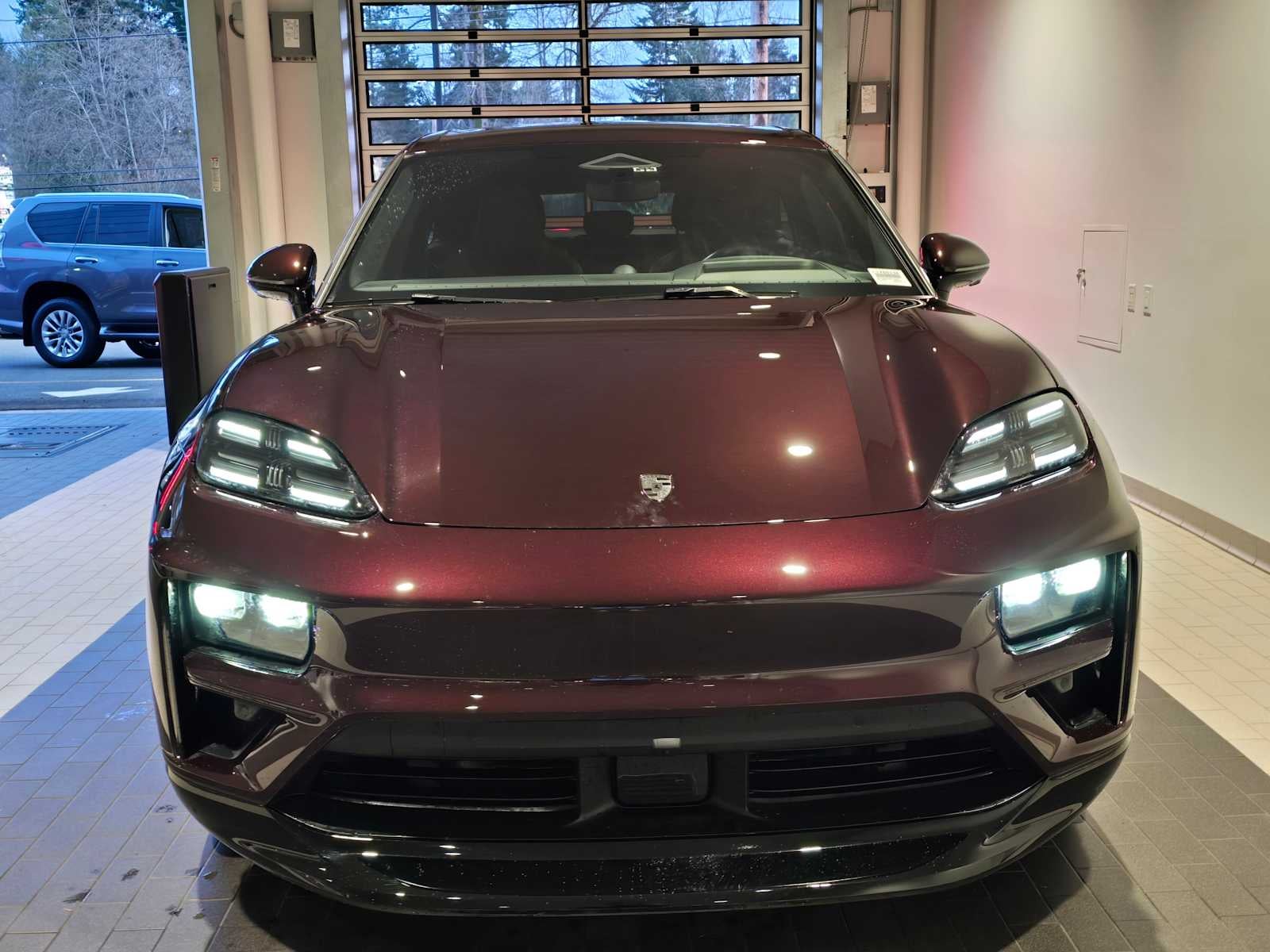 2025 Porsche Macan Electric Turbo