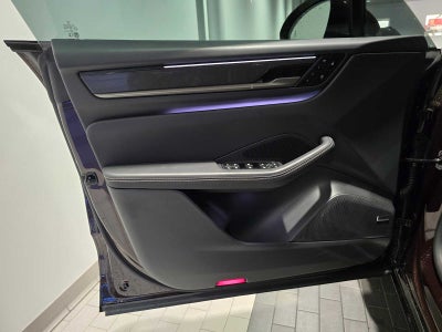 2025 Porsche Macan Electric Turbo