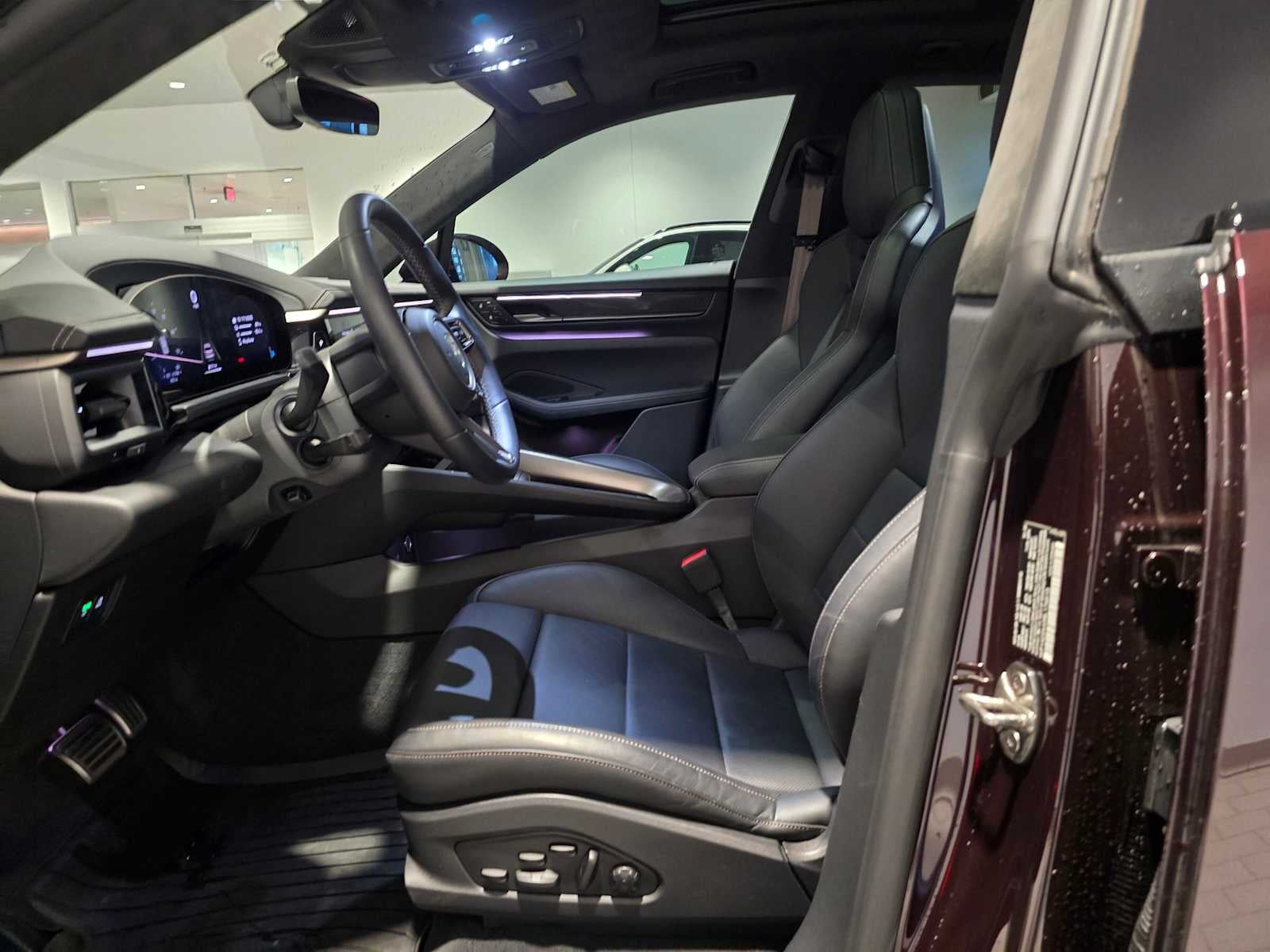 2025 Porsche Macan Electric Turbo