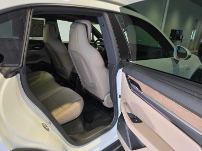 2025 Porsche Macan Electric