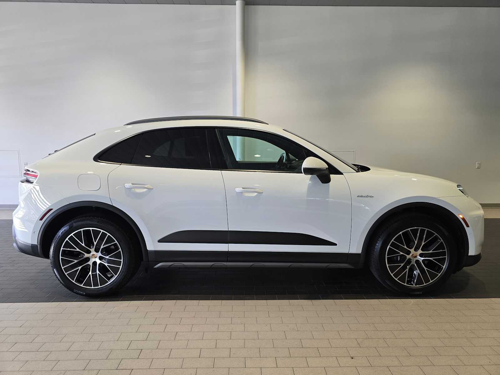 2025 Porsche Macan Electric