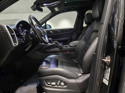 2020 Porsche Cayenne E-Hybrid