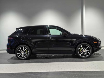 2020 Porsche Cayenne E-Hybrid