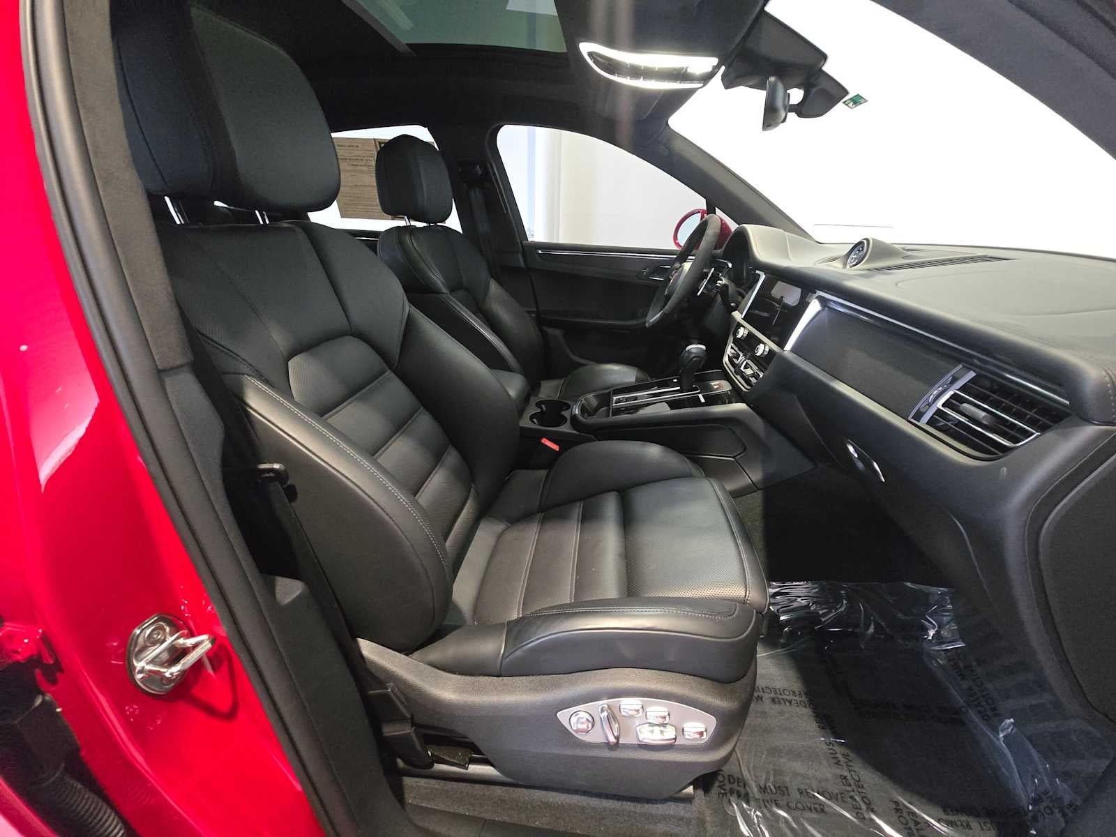 2024 Porsche Macan Macan GTS