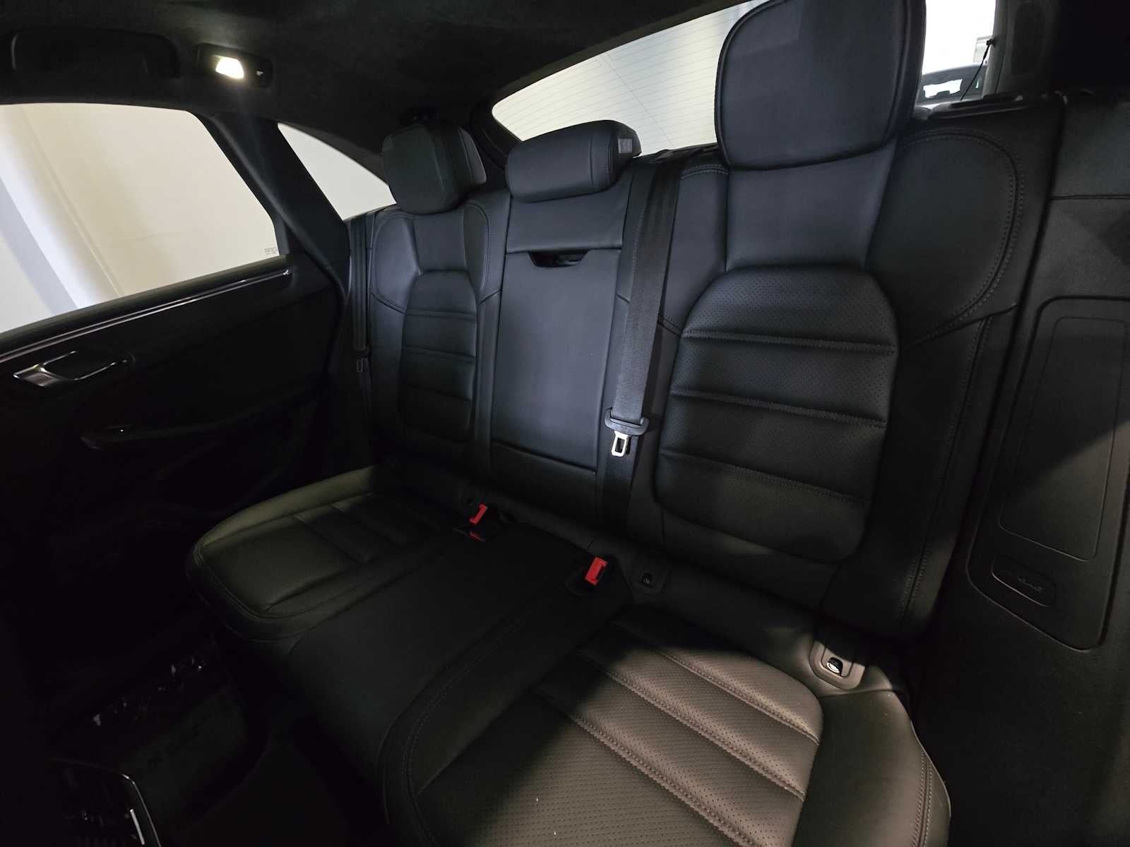 2024 Porsche Macan Macan GTS