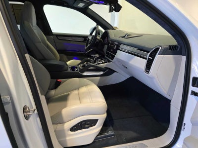 2023 Porsche Cayenne Turbo