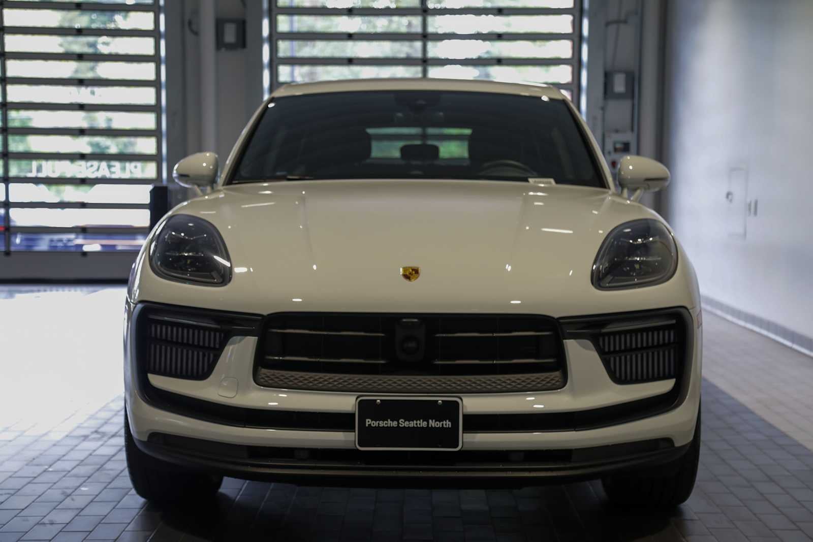 2025 Porsche Macan Macan S