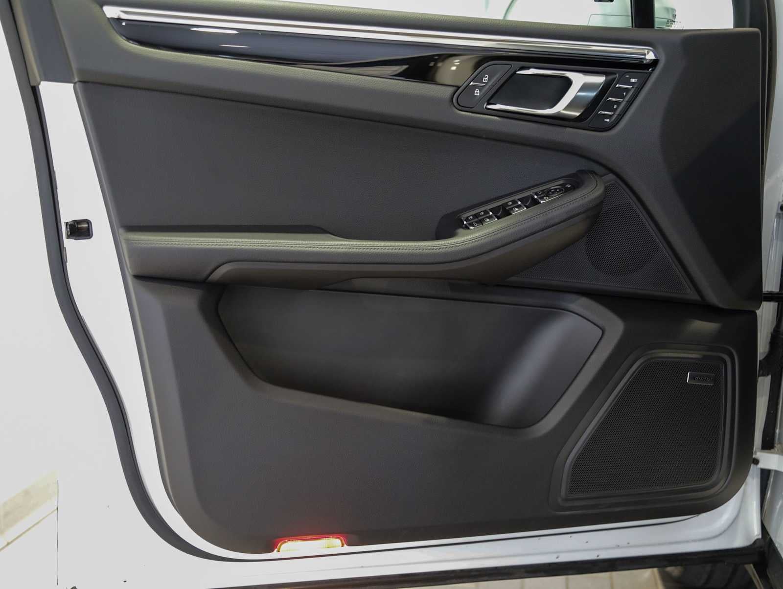 2025 Porsche Macan Macan S
