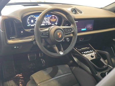 2025 Porsche Cayenne Cayenne GTS