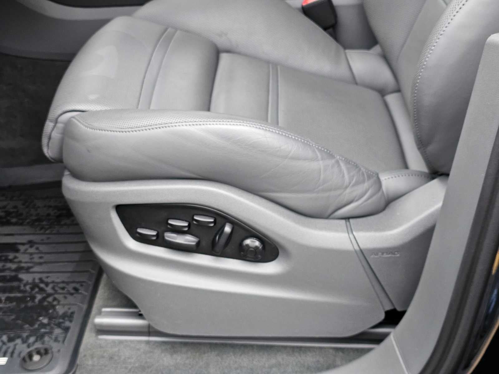 2023 Porsche Cayenne GTS