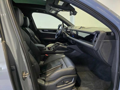 2024 Porsche Cayenne S