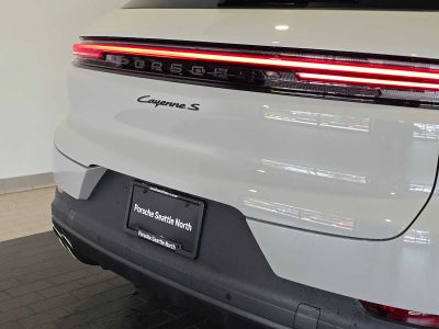 2024 Porsche Cayenne S
