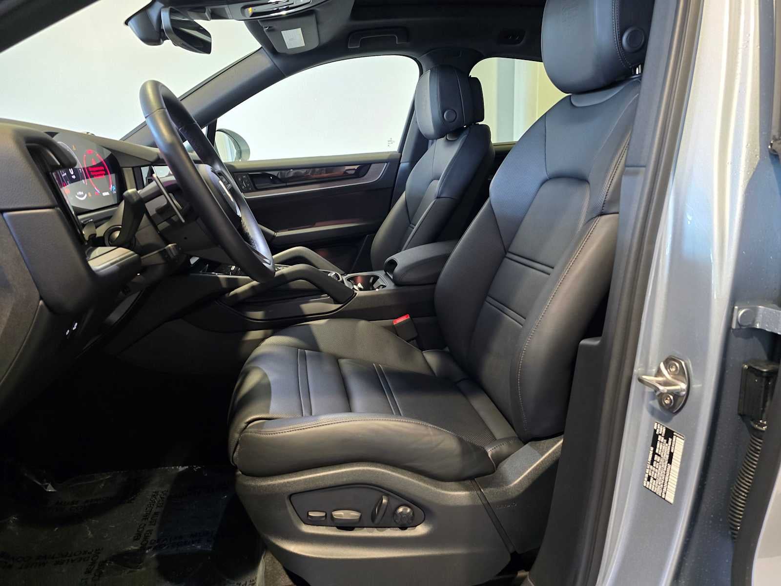 2024 Porsche Cayenne Base