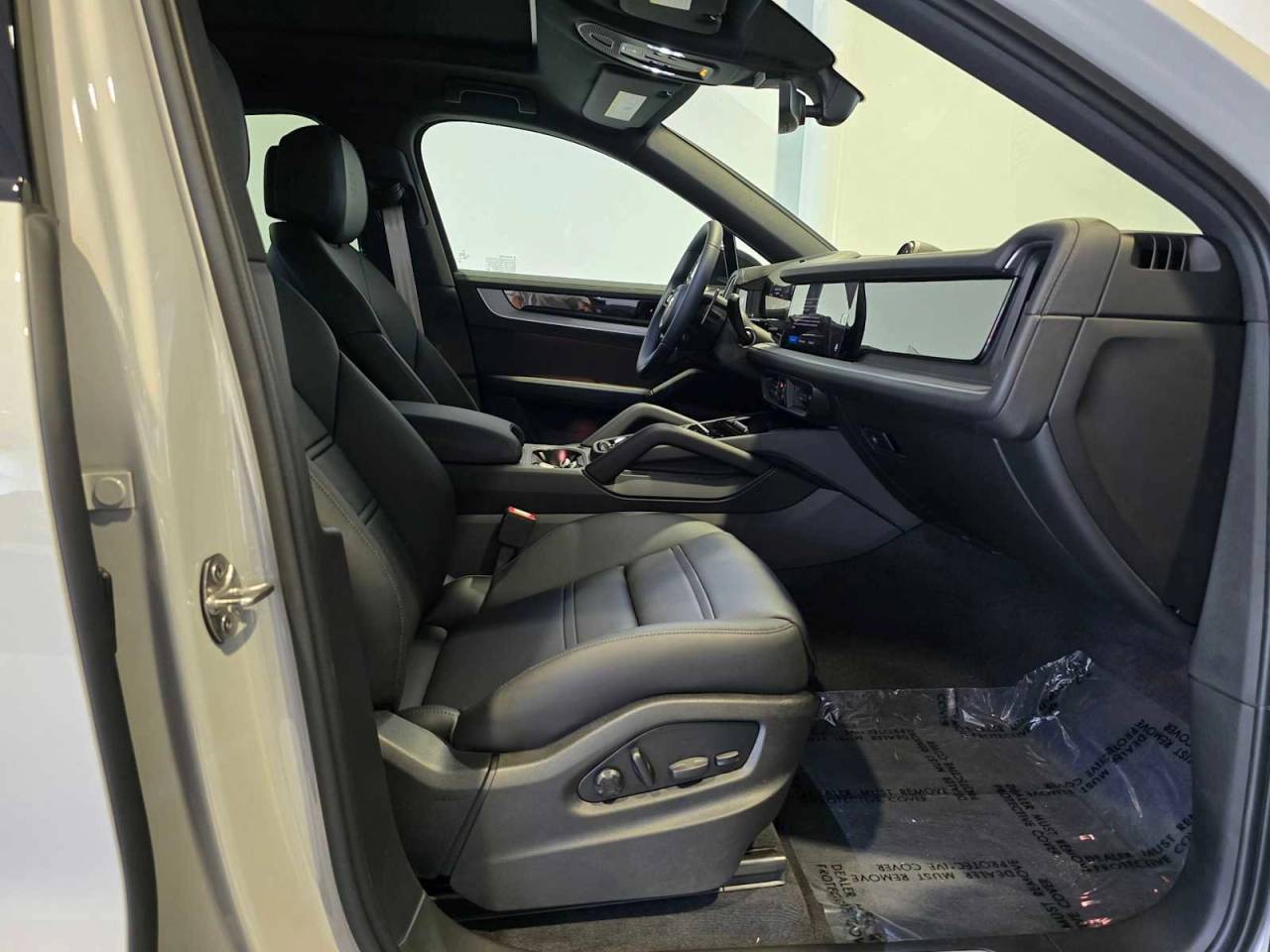 2025 Porsche Cayenne Base