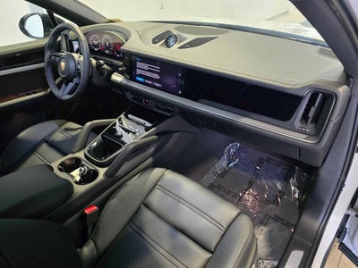 2025 Porsche Cayenne Base