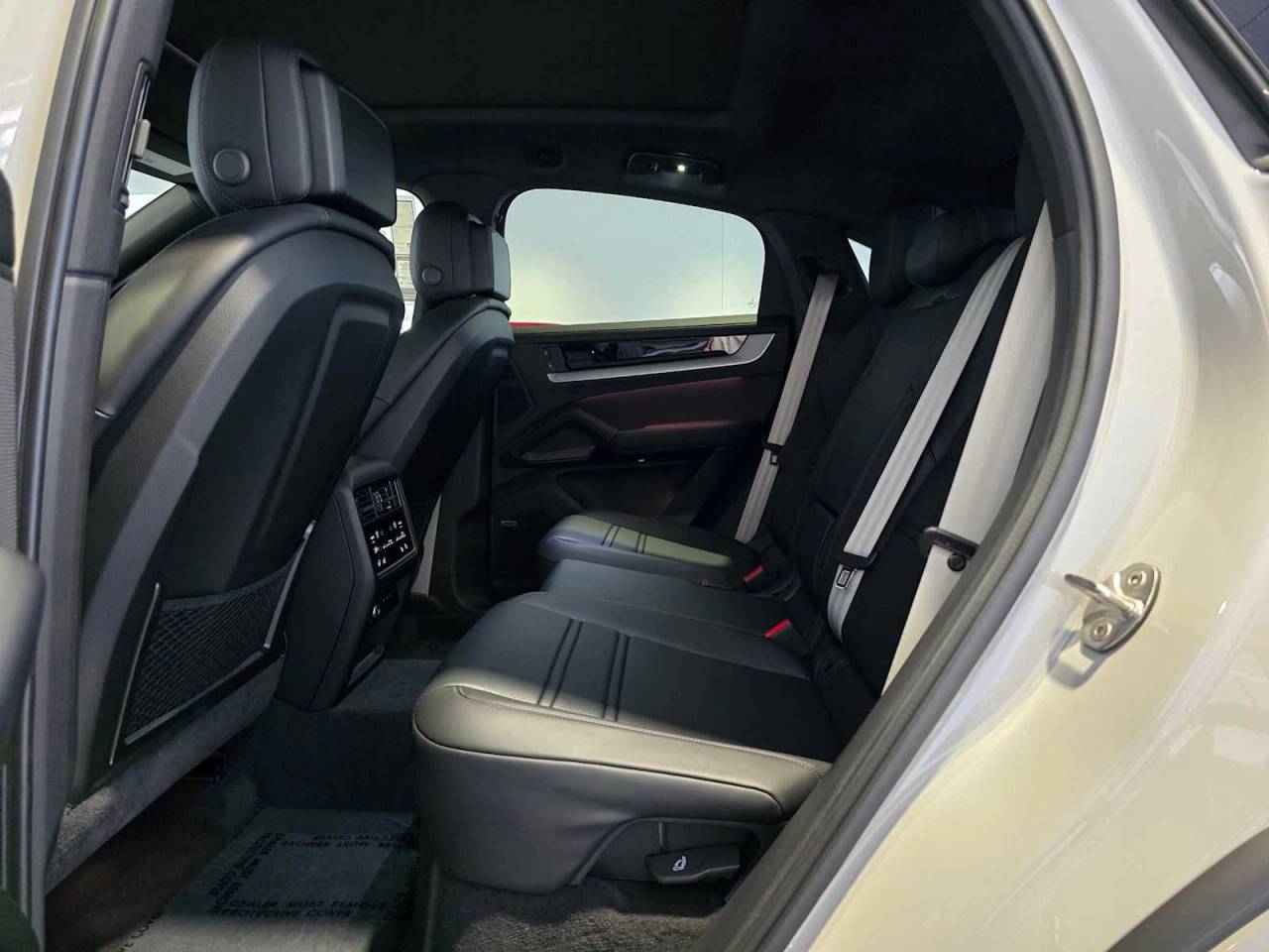 2025 Porsche Cayenne Base