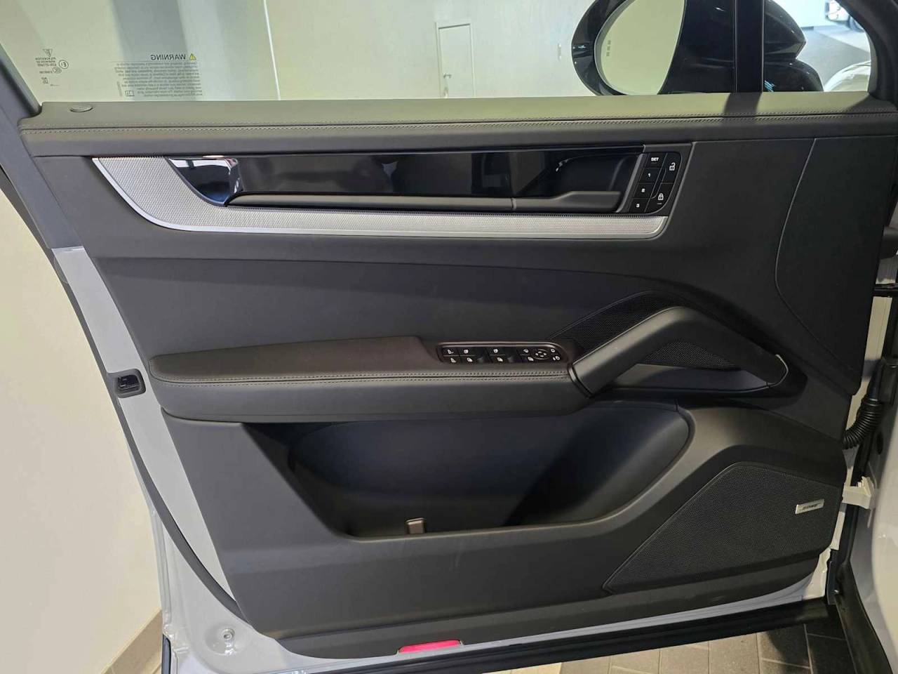2025 Porsche Cayenne Base