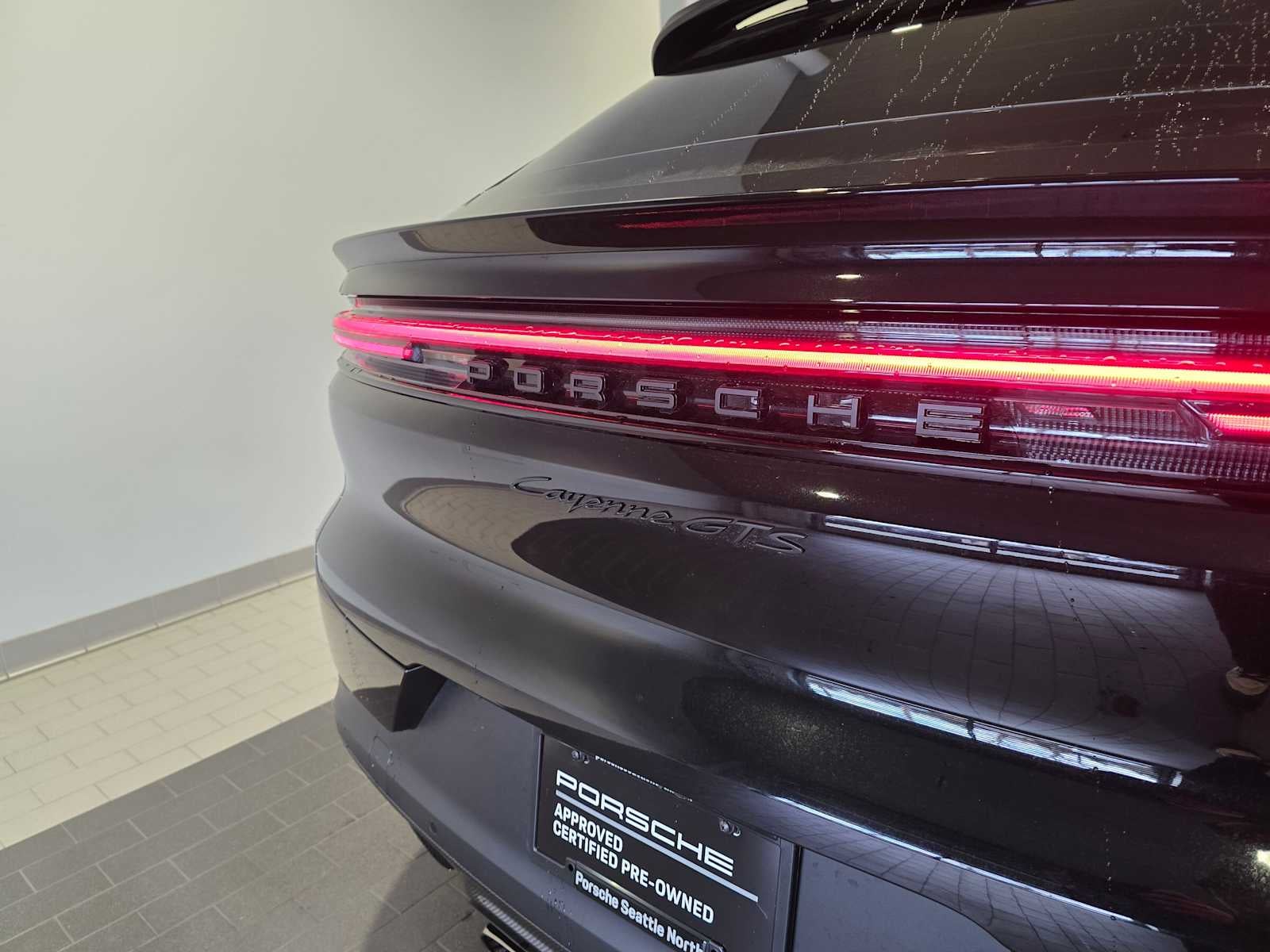 2025 Porsche Cayenne GTS